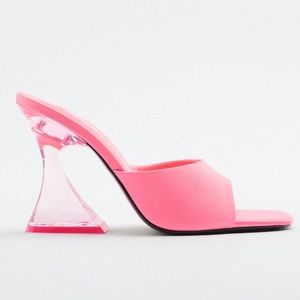 NWT. Zara Light Pink Heeled Methacrylate Sandals. Size 8.